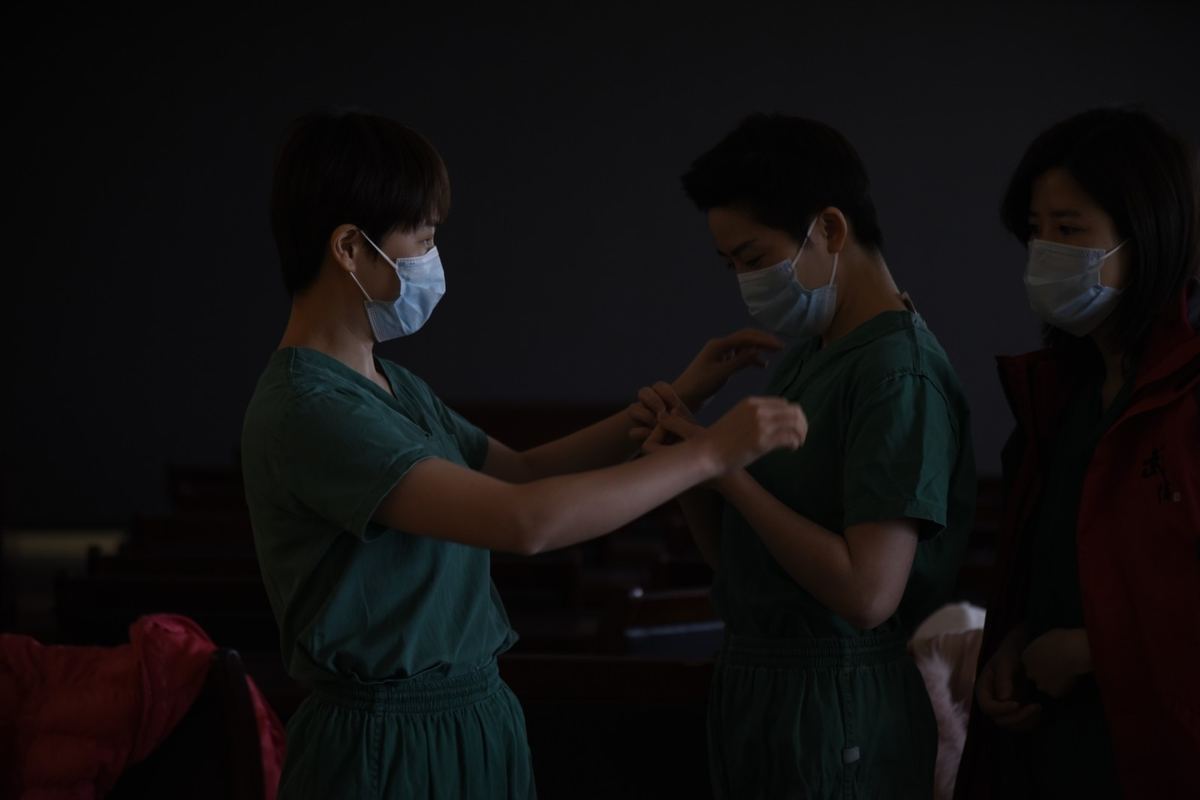 《特别节点下的中国城市表情》 · 罗勇 · 限量签名摄影版画